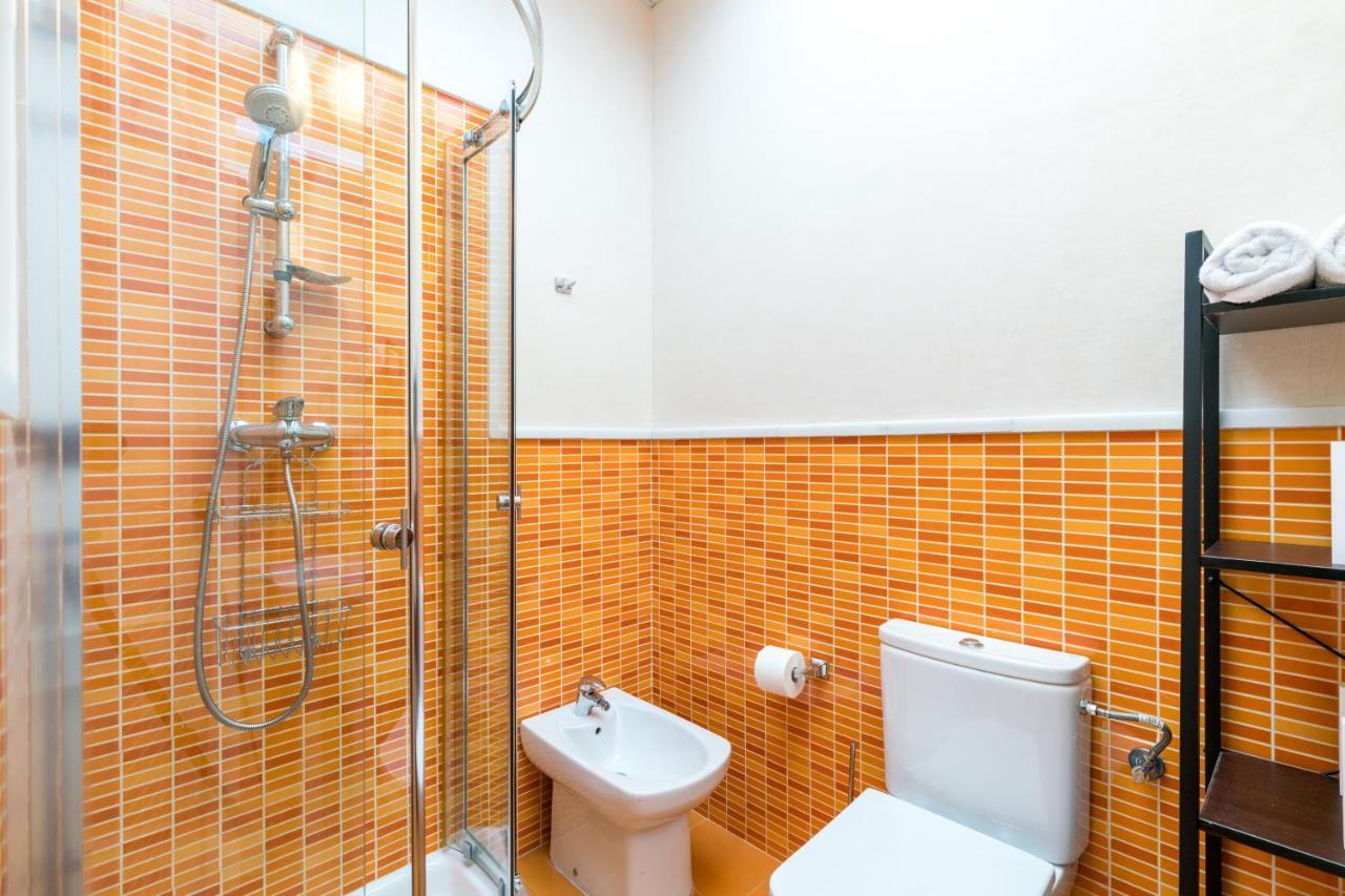 Veoapartment Ciriaco Seville Exterior photo